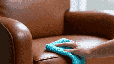 5 Essential Tips for Maintaining Leather Furniture: Cleaning and Conditioning